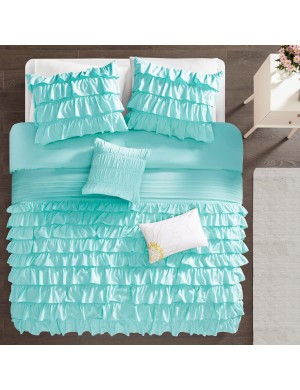Ruffled turquoise bedding